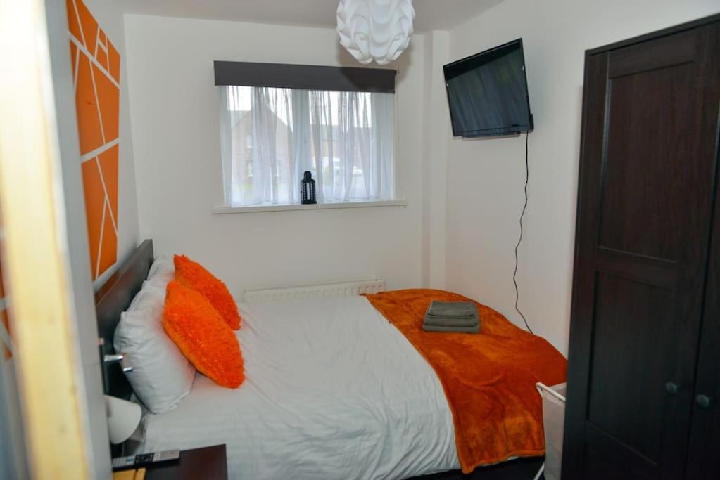 Perfect For Contractors, Tvs In Every Bedroom Craigavon Kültér fotó